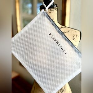 Wet Dry pouch bag. ESSENTIAL clutch for any use, you choose. size 12 X 9.